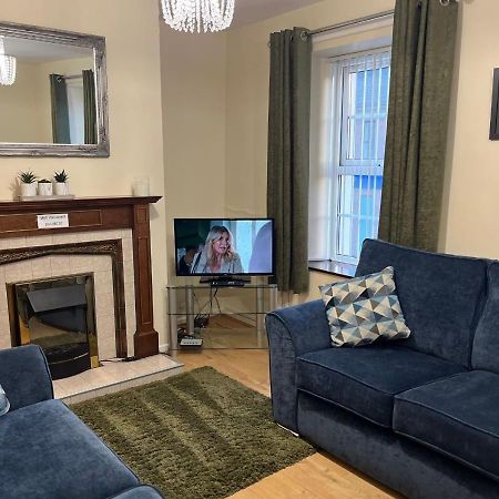 3 Bedroom Apartment, Ballymena, The Wee Stop Gap Extérieur photo