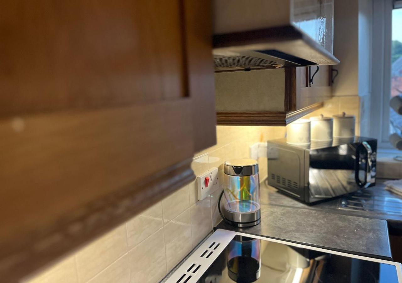 3 Bedroom Apartment, Ballymena, The Wee Stop Gap Extérieur photo